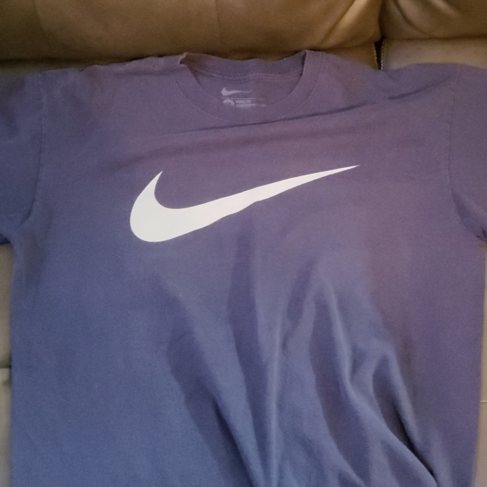 Nike t shirt